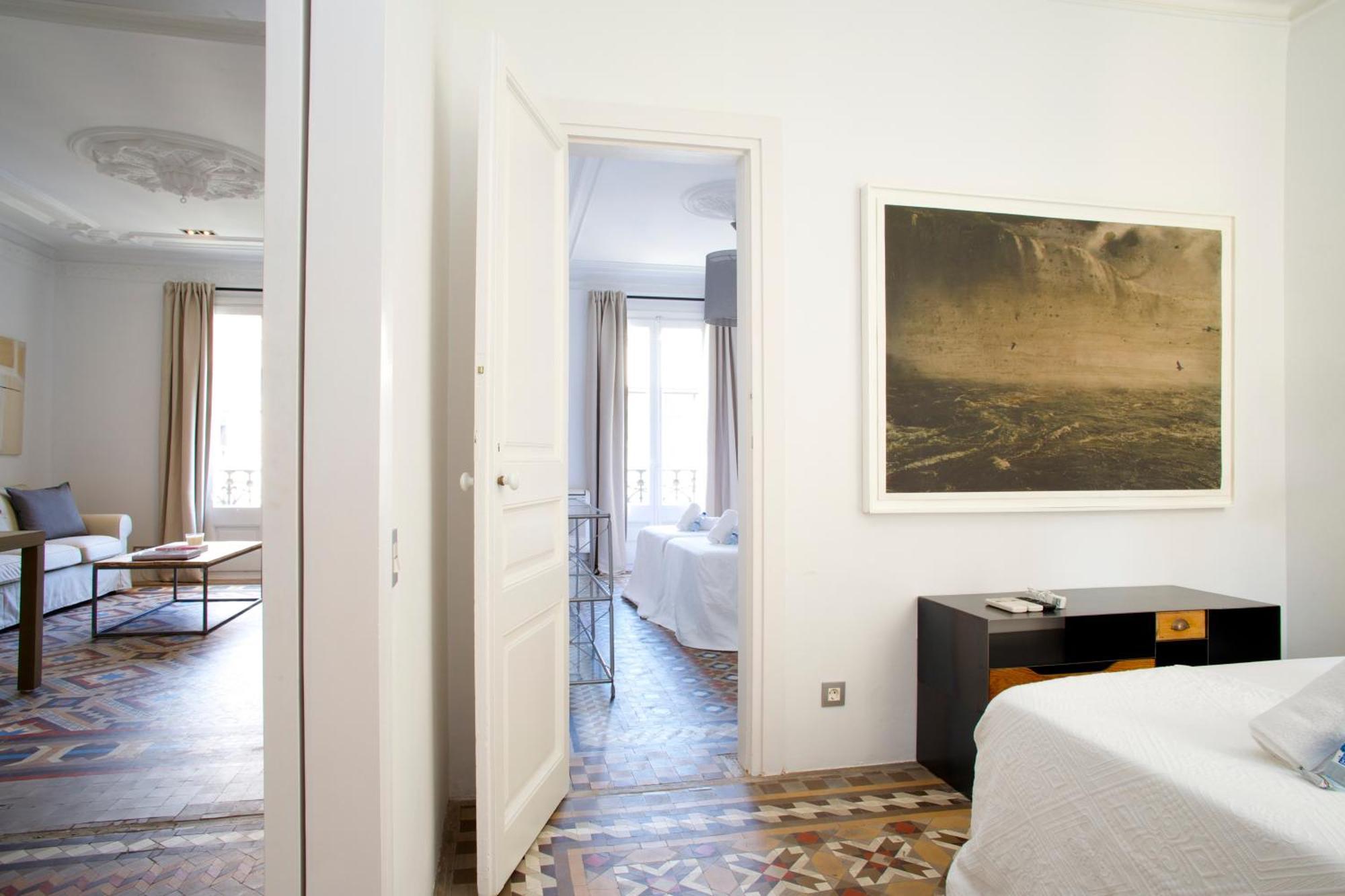 The Claris Suites I Барселона Екстериор снимка