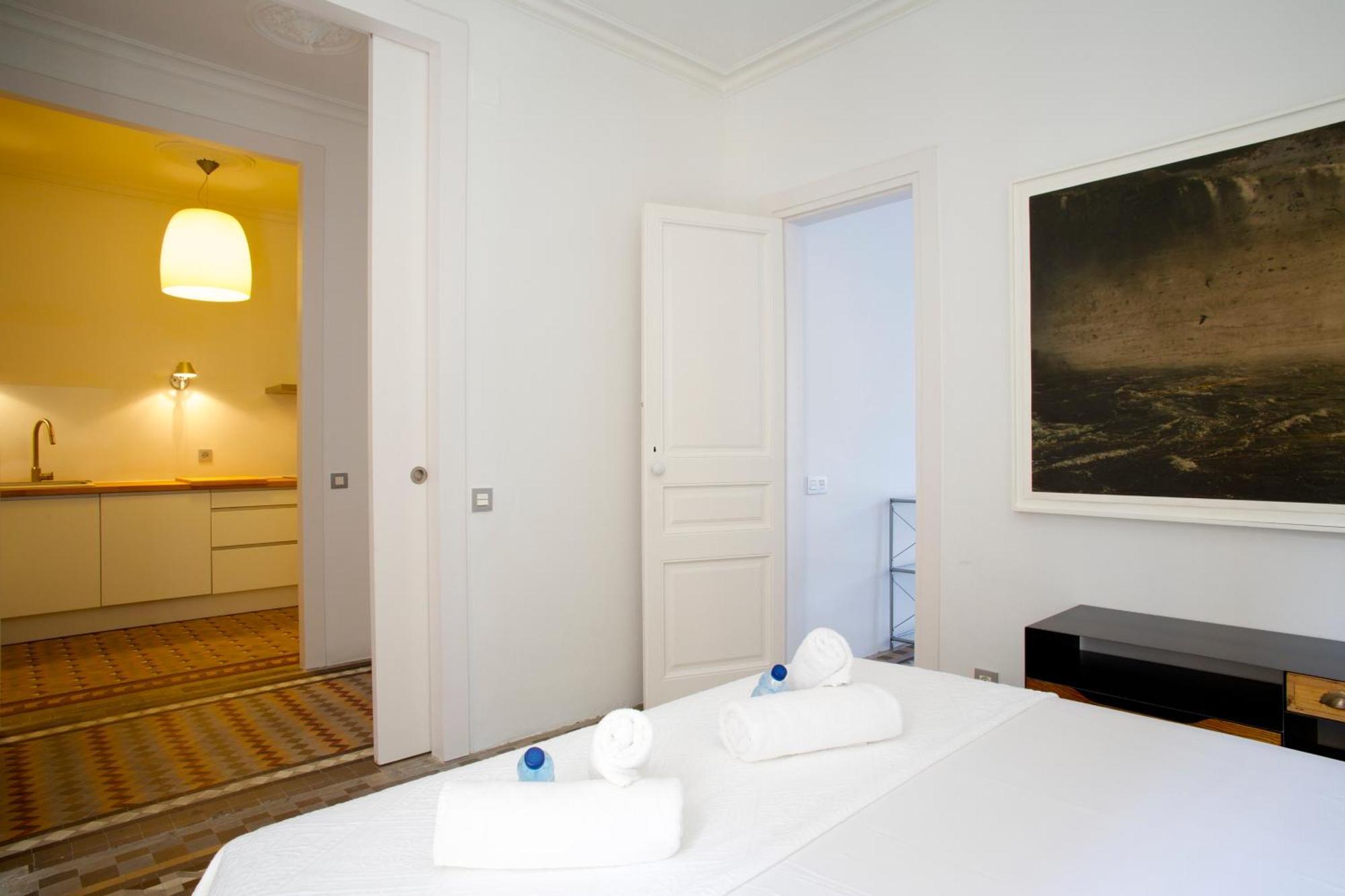 The Claris Suites I Барселона Екстериор снимка