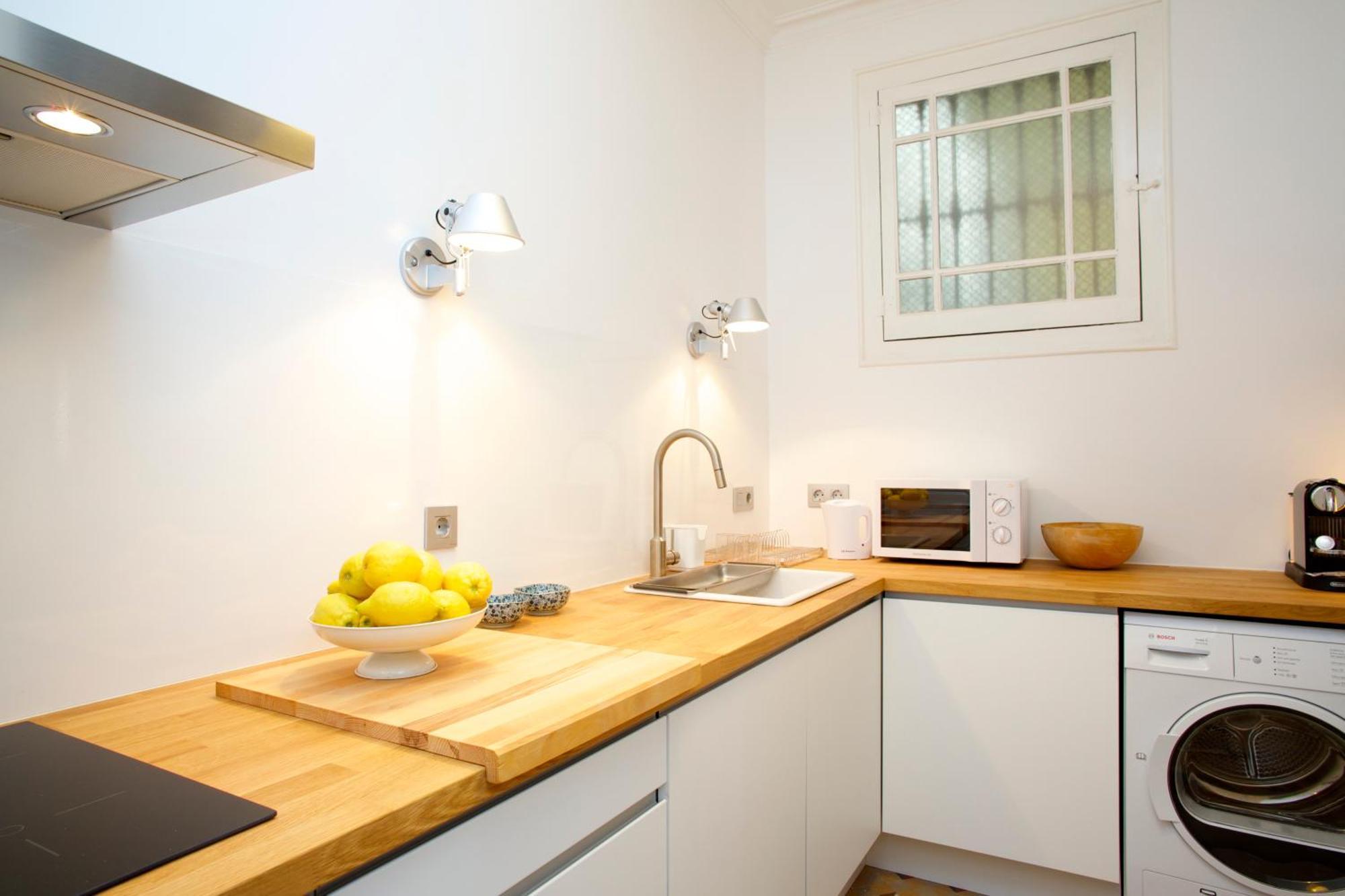 The Claris Suites I Барселона Екстериор снимка